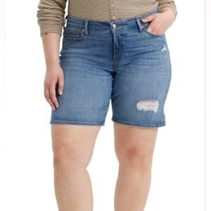 Womens Levi's Mid Length Distressed Denim Shorts Medium Wash 7" Inseam Size 22W